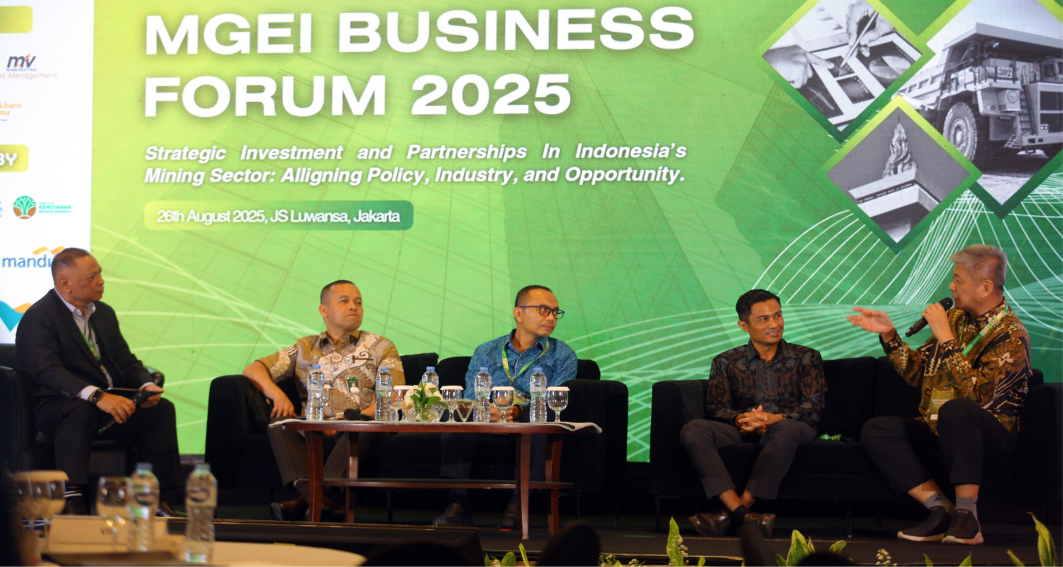 (Left to right) Terkelin Purba, Moderator of the MGEI Business Forum 2025; Doni Sri Putra, Director of Forest Area Utilization at the Directorate General of Forestry Planning, Ministry of Forestry; Bisman Bakhtiar, Executive Director of The Center for Energy and Mining Law Studies; Sonny Swasono, Senior Manager of Construction Services and Town Maintenance at PT Vale Indonesia Tbk; and Ruddy Tjanaka, President Director of PT PAM Mineral Tbk, spoke during a panel session at the MGEI Business Forum 2025 in Jakarta on Tuesday (August 26, 2025). (Lucky Ebenhaezer)